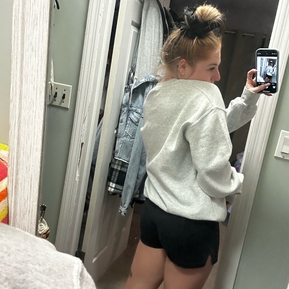 NIKE | Rework Grey Crewneck - Picture 2 of 4